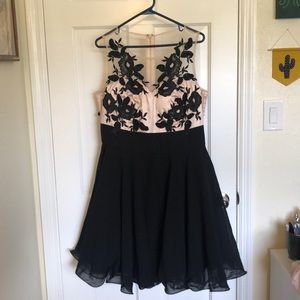 Fabulous black and white formal dress